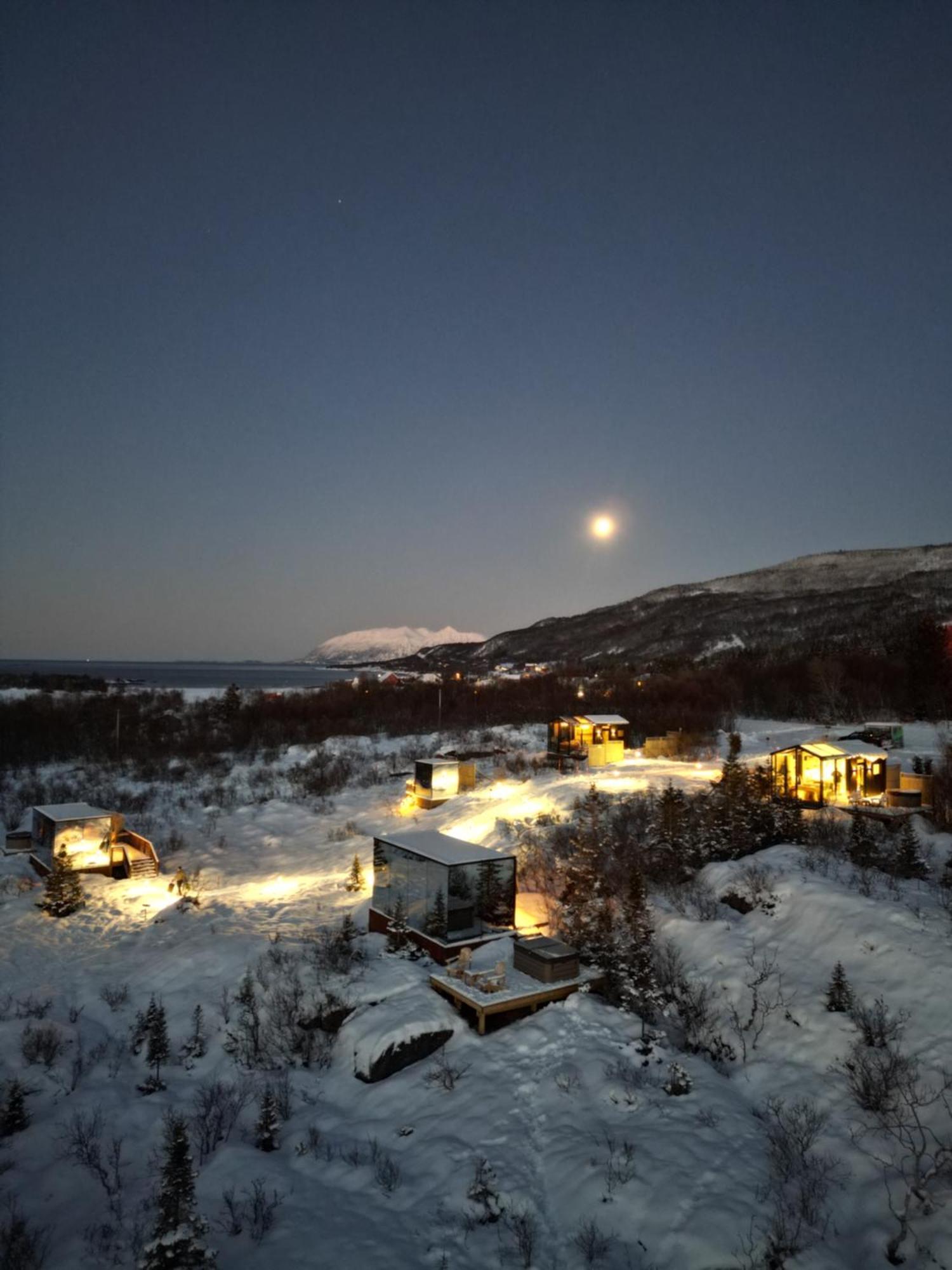 Wonderinn Arctic Utstrand Exteriér fotografie